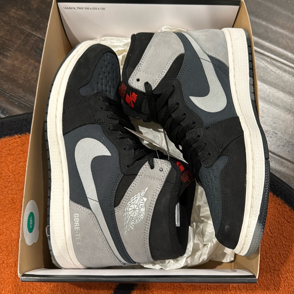 Air Jordan 1